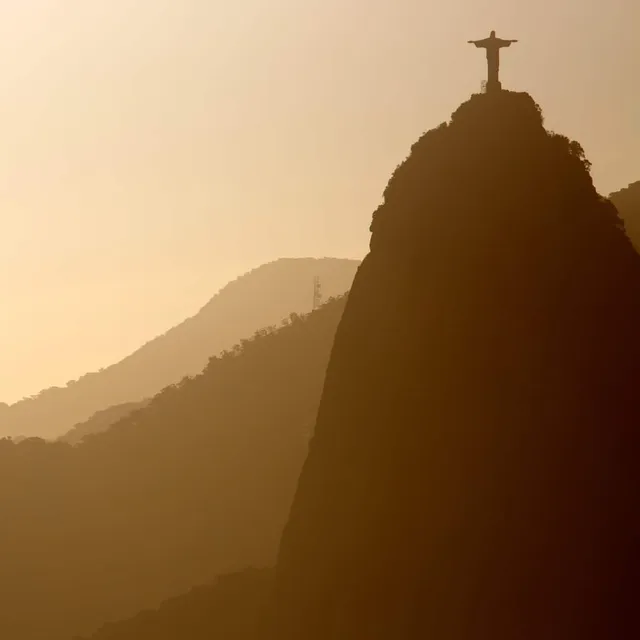 expedia.com ad creative: Plan a Trip to Brazil