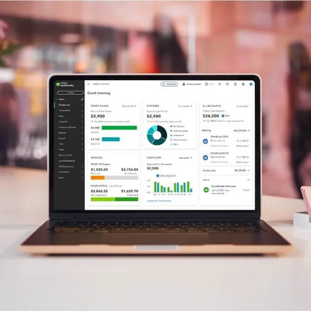 Intuit Quickbooks ad creative: QuickBooks Advanced Custom Reporting