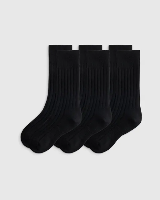 Quince ad creative: Merino Cashmere Blend Ribbed Crew Sock (3-Pack)