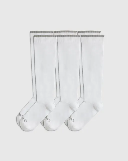 Quince ad creative: Recycled Nylon Compression Sock (3-pack)