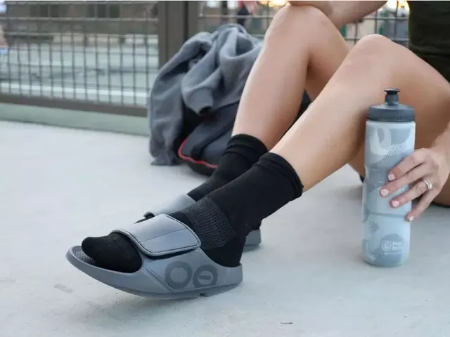 SCHEELS ad creative: Top Recovery Shoes