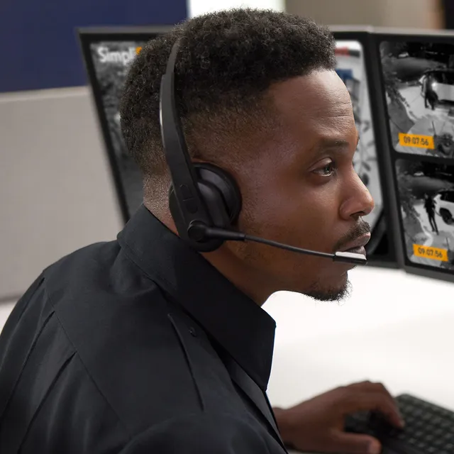 SimpliSafe ad creative: 24/7 emergency dispatch
