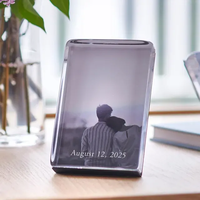 SIMON PEARCE ad creative: A Gift of Personalization