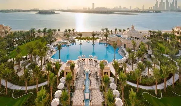 JamesEdition ad creative: The Super Penthouse at Raffles The Palm Dubai