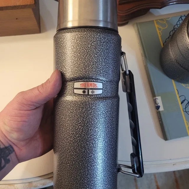 Mercari ad creative: Thermos Genuine Brand Stainless Steel Vacuum Insulated Wide Mouth - Home