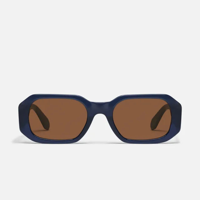 Quay ad creative: Sunglasses That Actually Stay Put