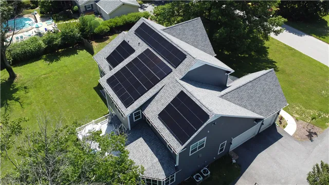 solarenergyworld.com ad creative: Join 30,000 Satisfied Solar-Powered Homes