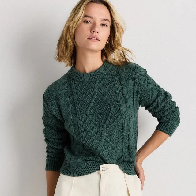Quince ad creative: Petite Fit, Classy Styles