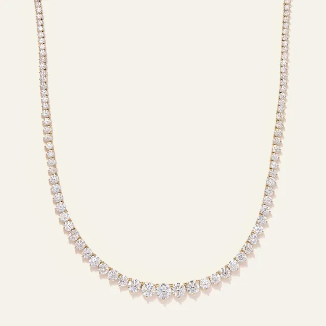 Quince ad creative: Lab-Grown Diamonds Necklaces