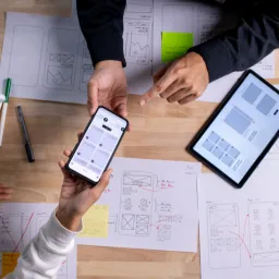 Clutch ad creative: Find A Top Mobile App Development Partner