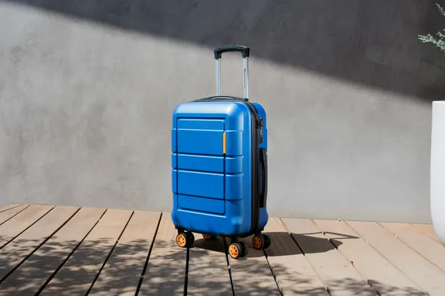 SendMyBag (NI) Ltd ad creative: Start Your Move the Easy Way