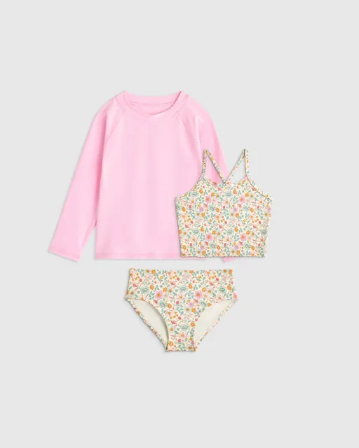 Quince ad creative: Tankini and Long Sleeve Raglan Rash Guard Set