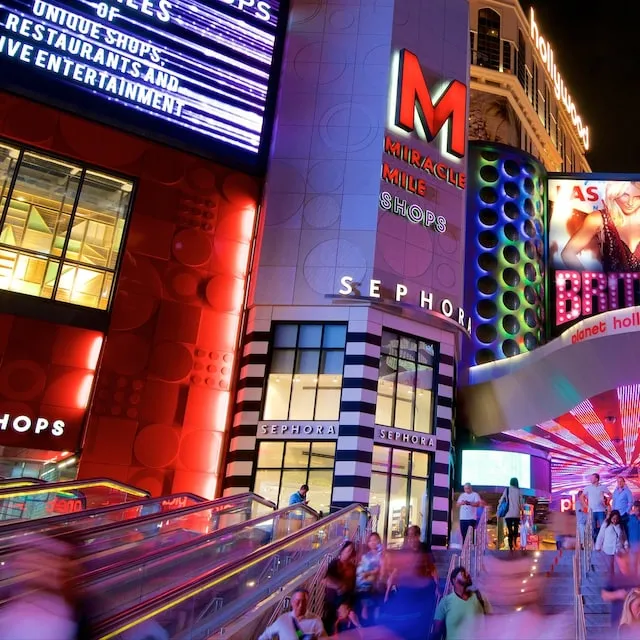 Expedia ad creative: The Cosmopolitan Casino